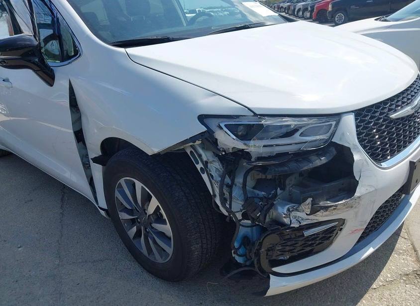 Chrysler Pacifica Hybrid Select 2024 White 3.6L 6 vin: 2C4RC1S70RR153494 - 2C4RC1S70RR153494