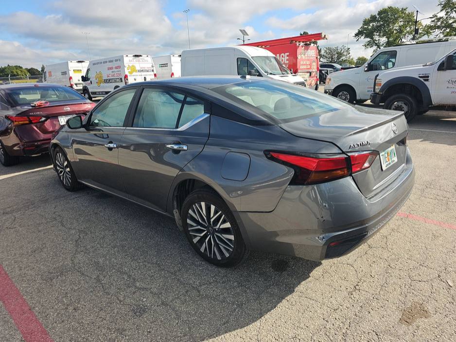 Nissan Altima Sv Fwd 2024 Gray 2.5L vin: 1N4BL4DV3RN381121 - 1N4BL4DV3RN381121