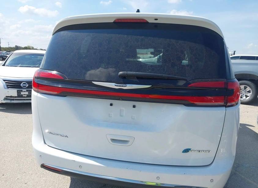 Chrysler Pacifica Hybrid Select 2024 White 3.6L 6 vin: 2C4RC1S70RR153494 - 2C4RC1S70RR153494