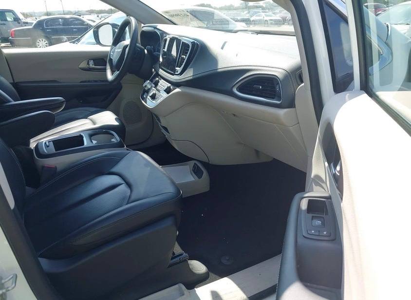 Chrysler Pacifica Hybrid Select 2024 White 3.6L 6 vin: 2C4RC1S70RR153494 - 2C4RC1S70RR153494